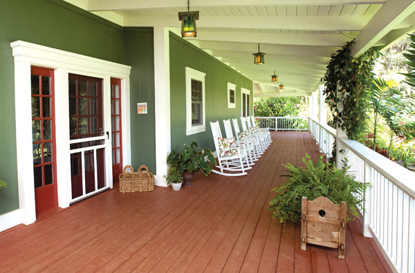 plantation style lanai porch