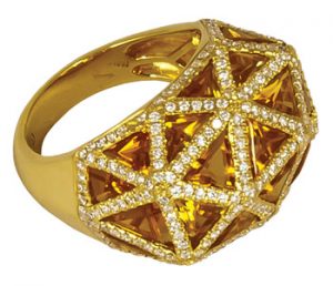luxury-gold-ring-facets